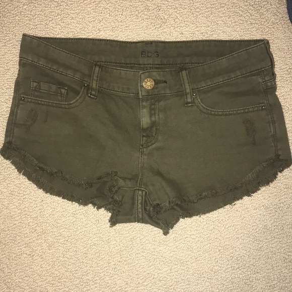 BDG GREEN SHORTS - Picture 1 of 4
